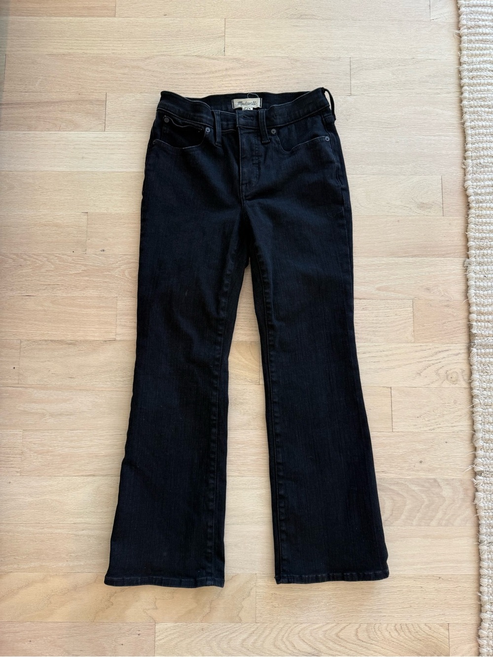 Madewell Women's Black Mid-Rise Kick Out Jeans - Classic Boot Cut, Size 27